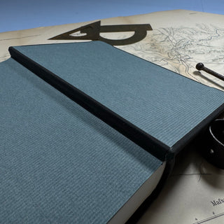 Wanderbüchlein Nabuka, aufgeschlagen, Vorsatz