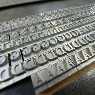 Garamond, Monogramsatz, 12° (b)